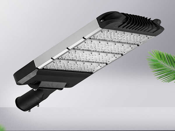 LED路灯VS传统路灯：谁才是城市照明的未来之选？