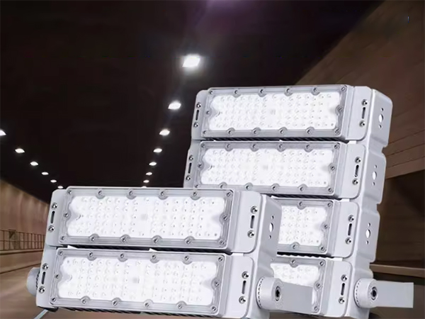 LED隧道照明系统设计：科技赋能智慧交通新未来